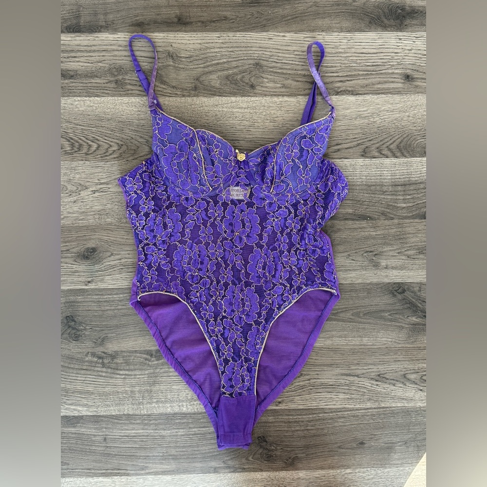 Victoria’s Secret - Vintage Gold Label - Lingerie Purple Lace Mesh - Size 36